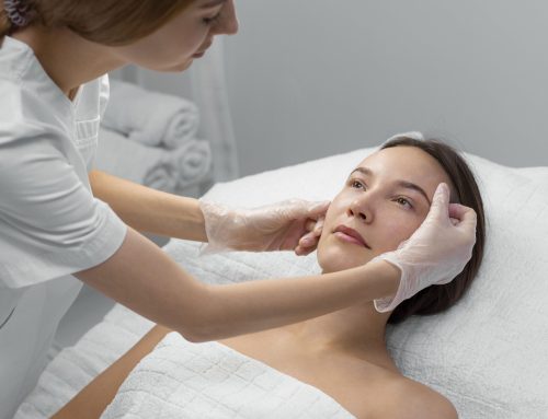Pacientes jóvenes en consulta estética: prevención, planificación y productos clave